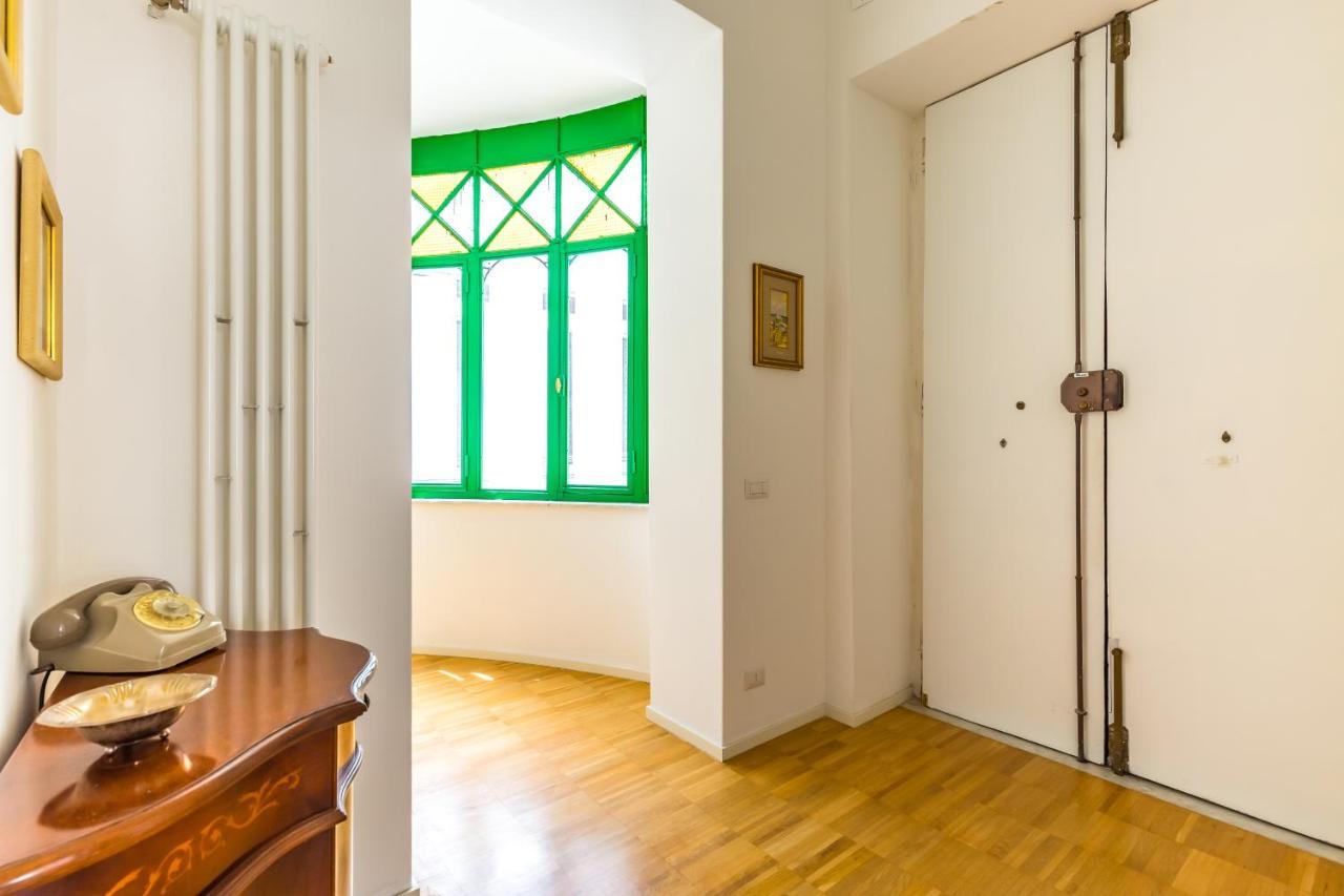 Nova Stylish House In Center By Napoliapartments المظهر الخارجي الصورة